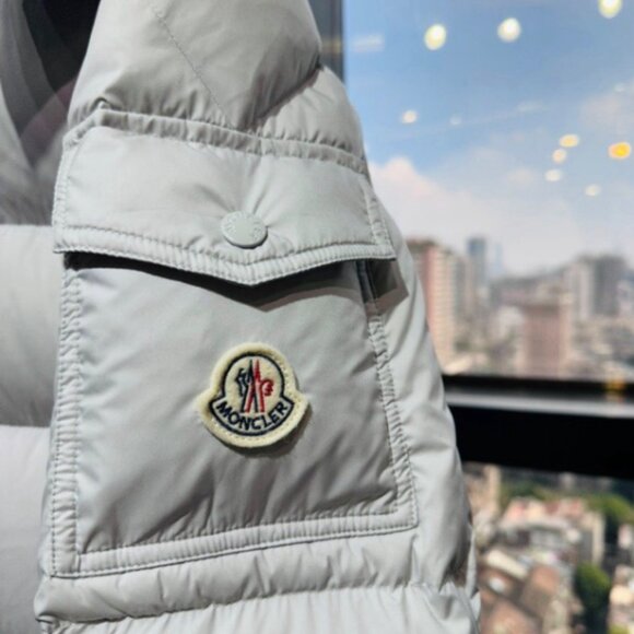 Moncler Maya 70 puffer jacket - Picture 4 of 8